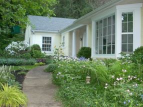 Landscaping ideas and garden styles